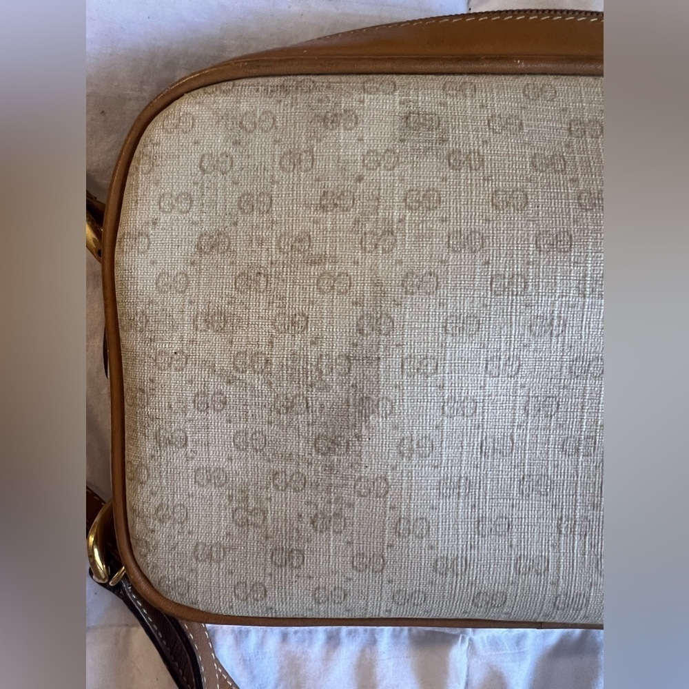 Authenticated Vintage Gucci GG Coated Canvas Leather Crossbody 007•59•0095 - Picture 14 of 16